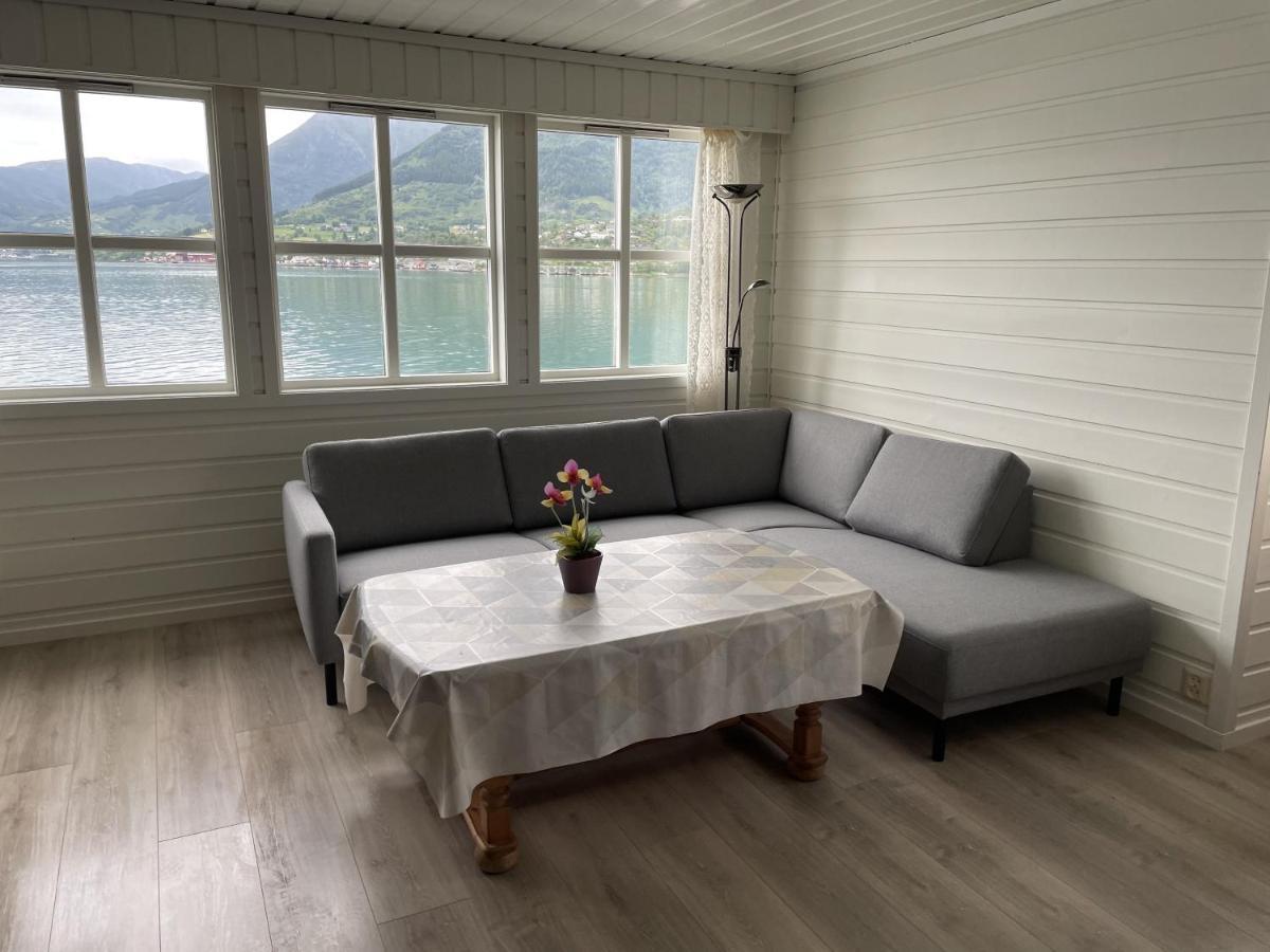 Fjord Apartments Dimmelsvik ภายนอก รูปภาพ